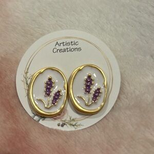 Lavender Flowers Fashion pierced Earrings NWT Handcrafted Artistic Creations
